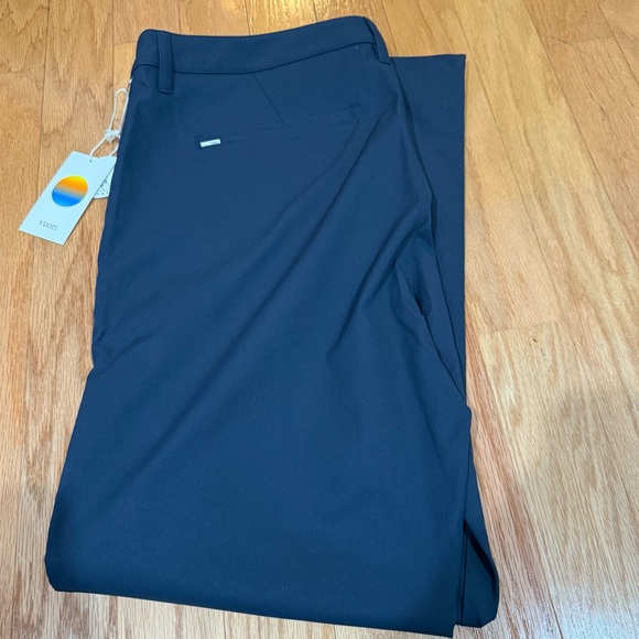 Vuori Men’s Cascade Tech Chino Pant Classic Fit 30", size 36 in Ink NWT - Picture 7 of 7